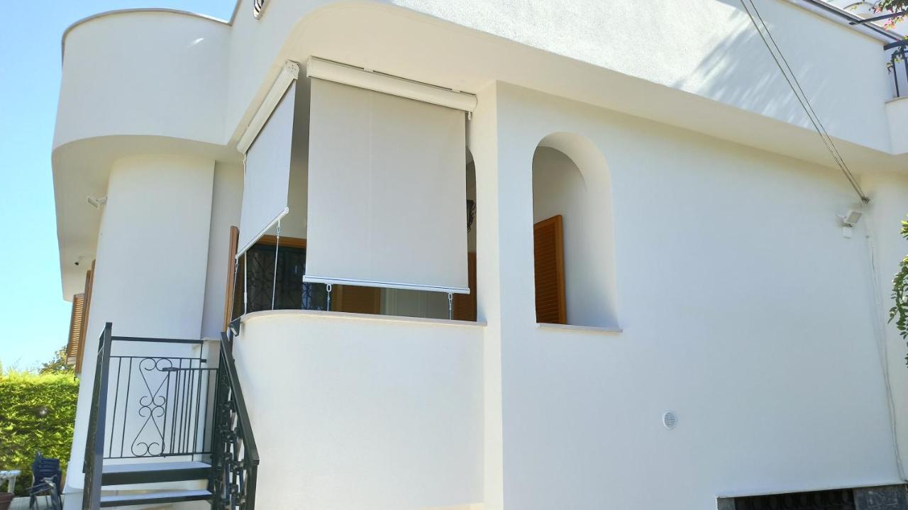 Villa Mary - Oroblu Trani Exterior foto