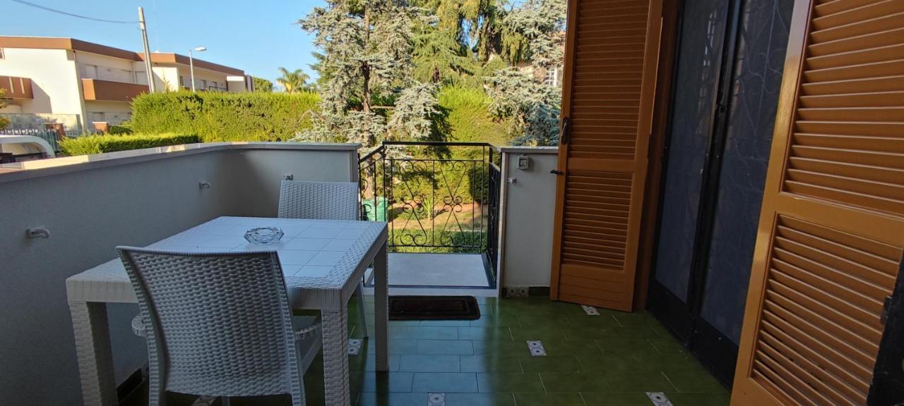 Villa Mary - Oroblu Trani Exterior foto