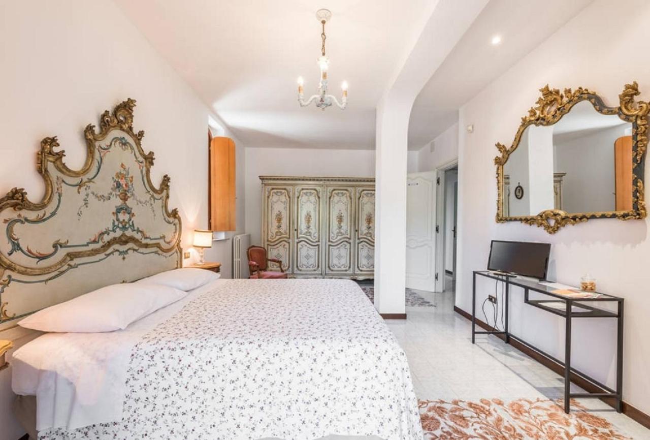 Villa Mary - Oroblu Trani Exterior foto